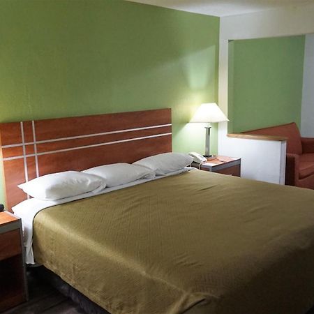 Pekin Econo Lodge & Suites מראה חיצוני תמונה
