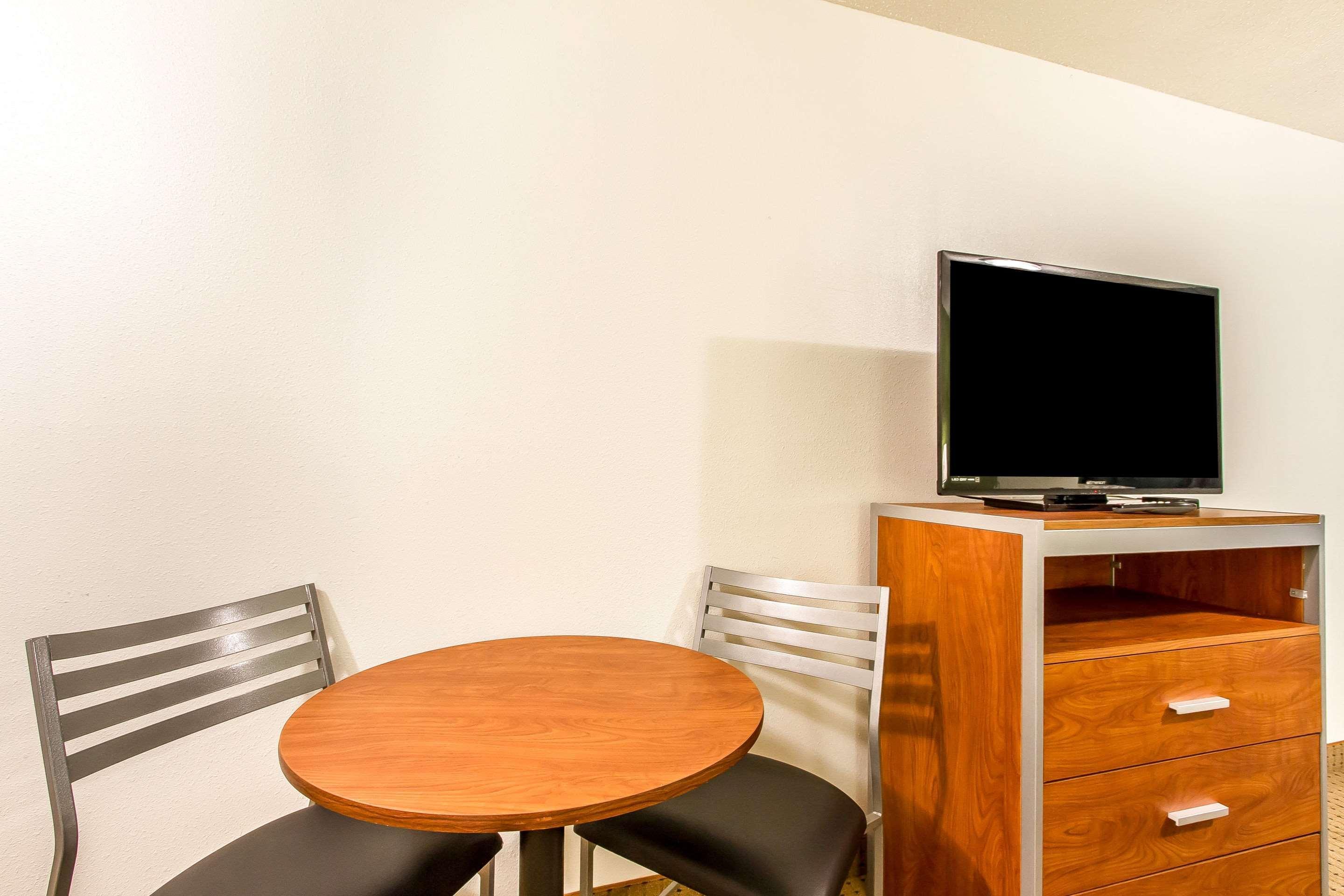 Pekin Econo Lodge & Suites מראה חיצוני תמונה