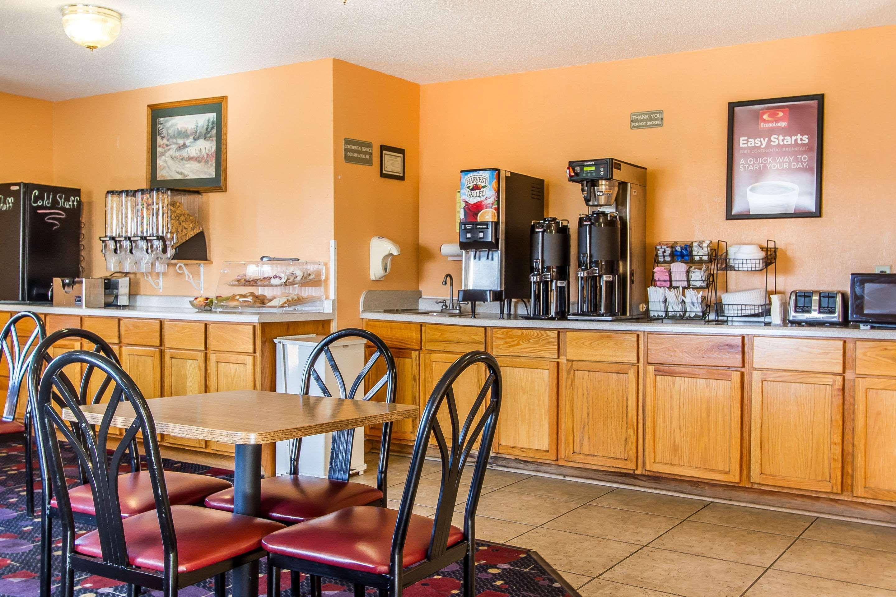 Pekin Econo Lodge & Suites מראה חיצוני תמונה