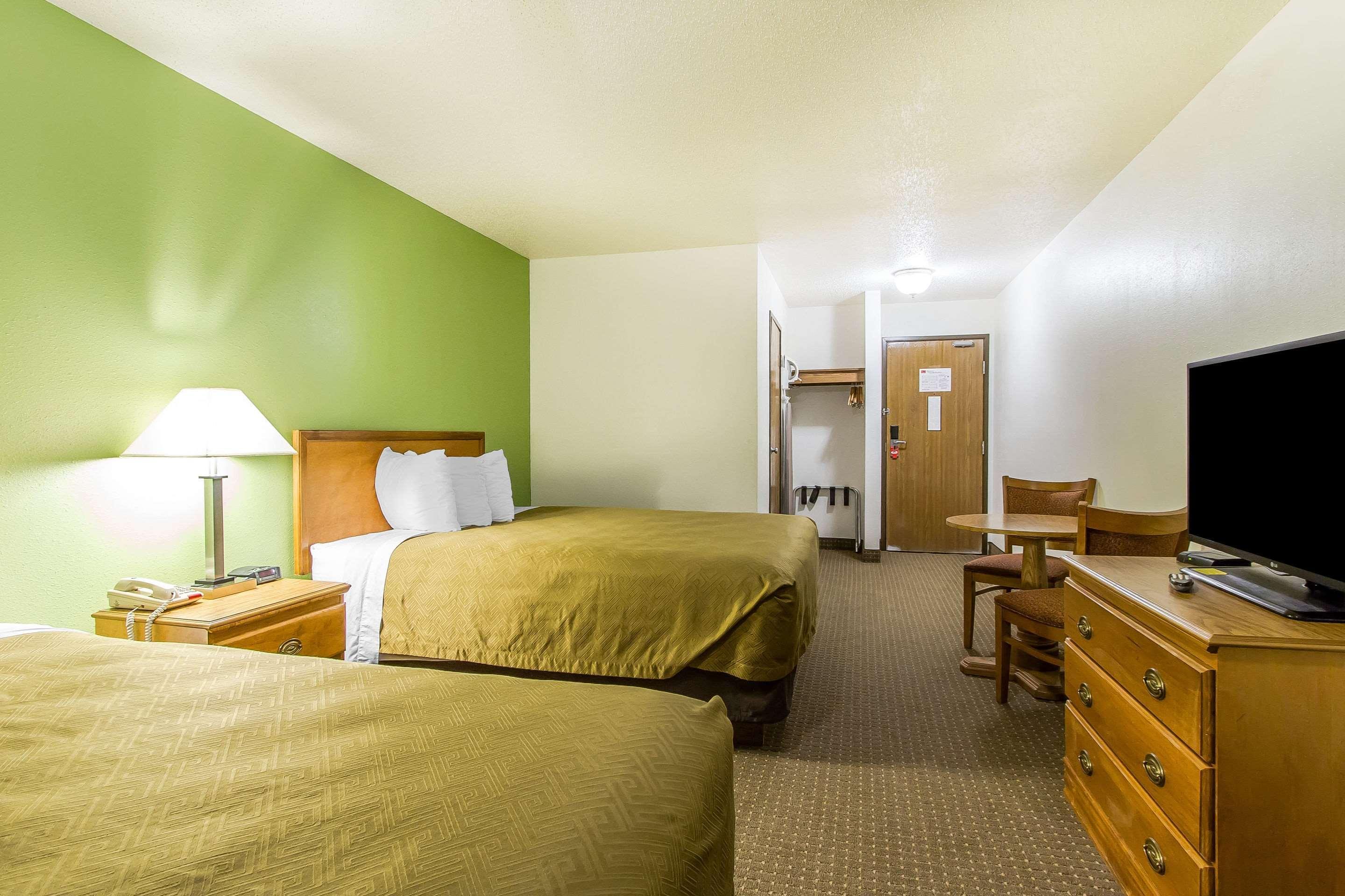 Pekin Econo Lodge & Suites מראה חיצוני תמונה
