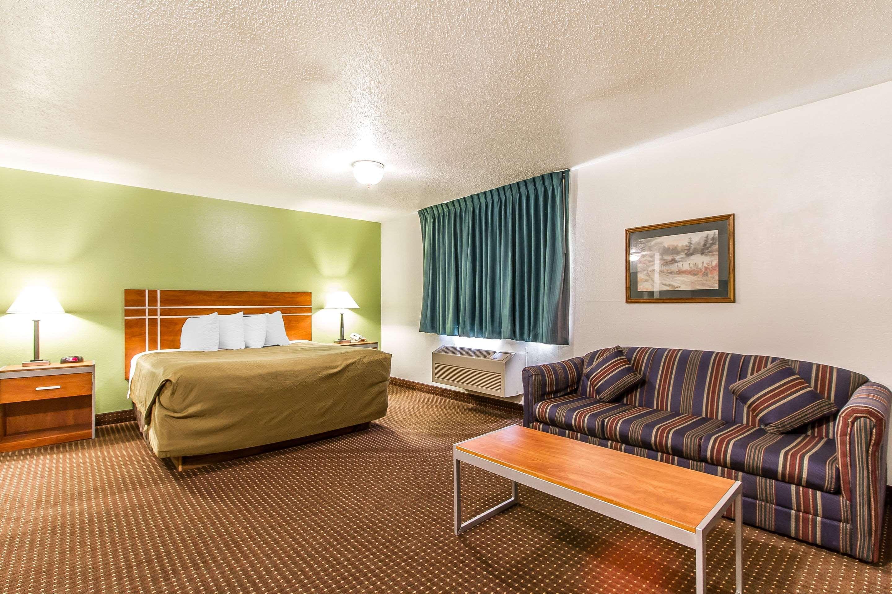 Pekin Econo Lodge & Suites מראה חיצוני תמונה