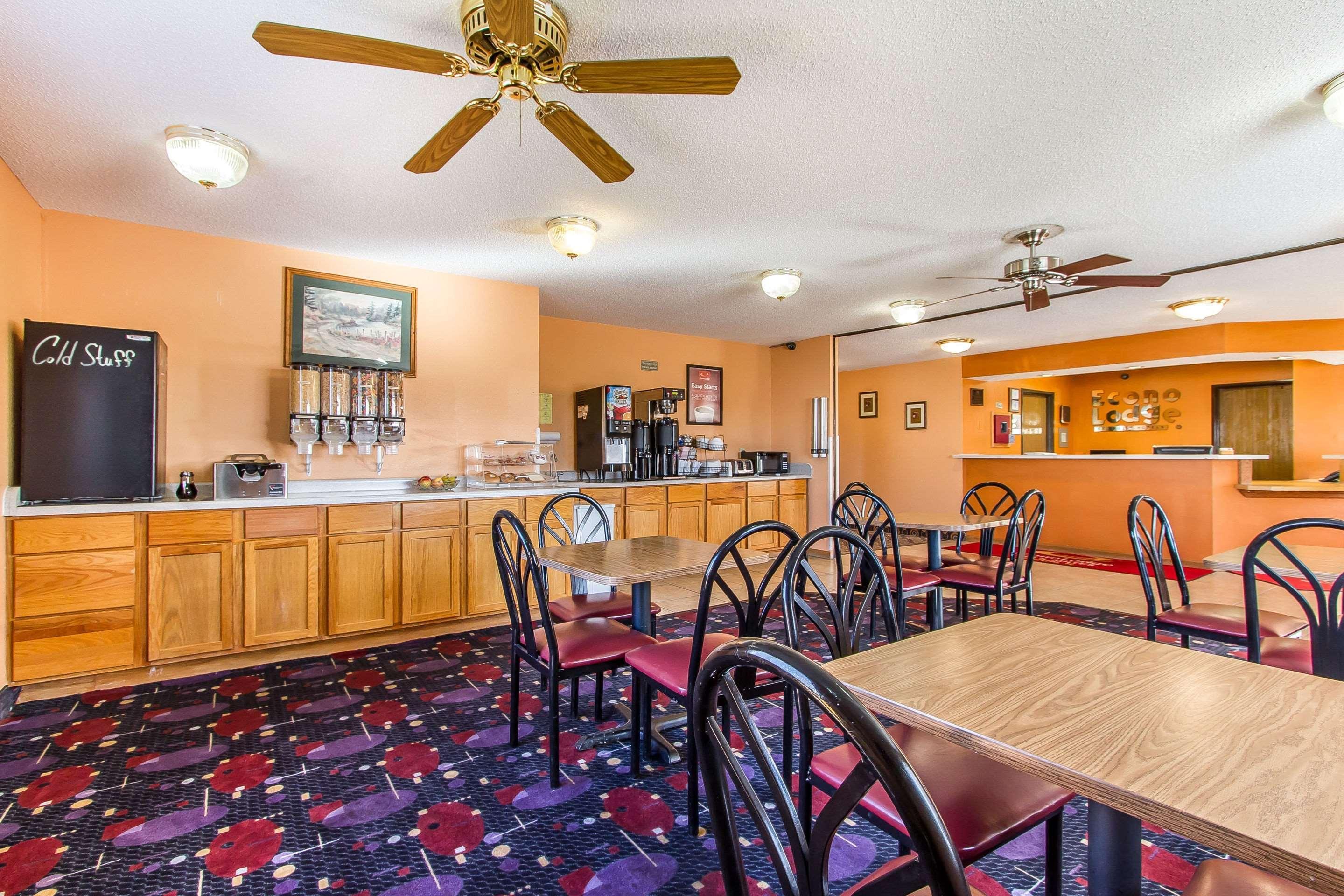 Pekin Econo Lodge & Suites מראה חיצוני תמונה